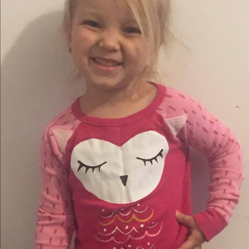 Cat & jack girls 4T long sleeved shirt